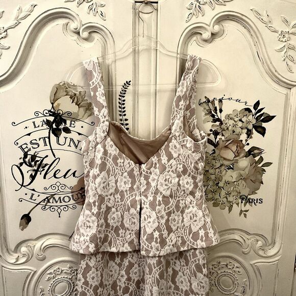 Lulus Ellis Jumpsuit Women's L White Beige Cutout Sleeveless NWOT - Picture 9 of 11